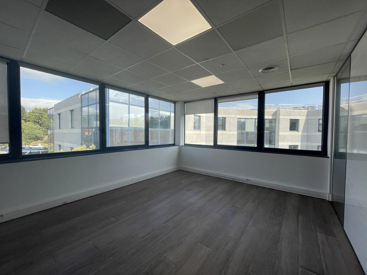 Bureau Aix-en-Provence 691m² Location bureau Aix-en-Provence Bouches-du-Rhône OLBUR2315721 4